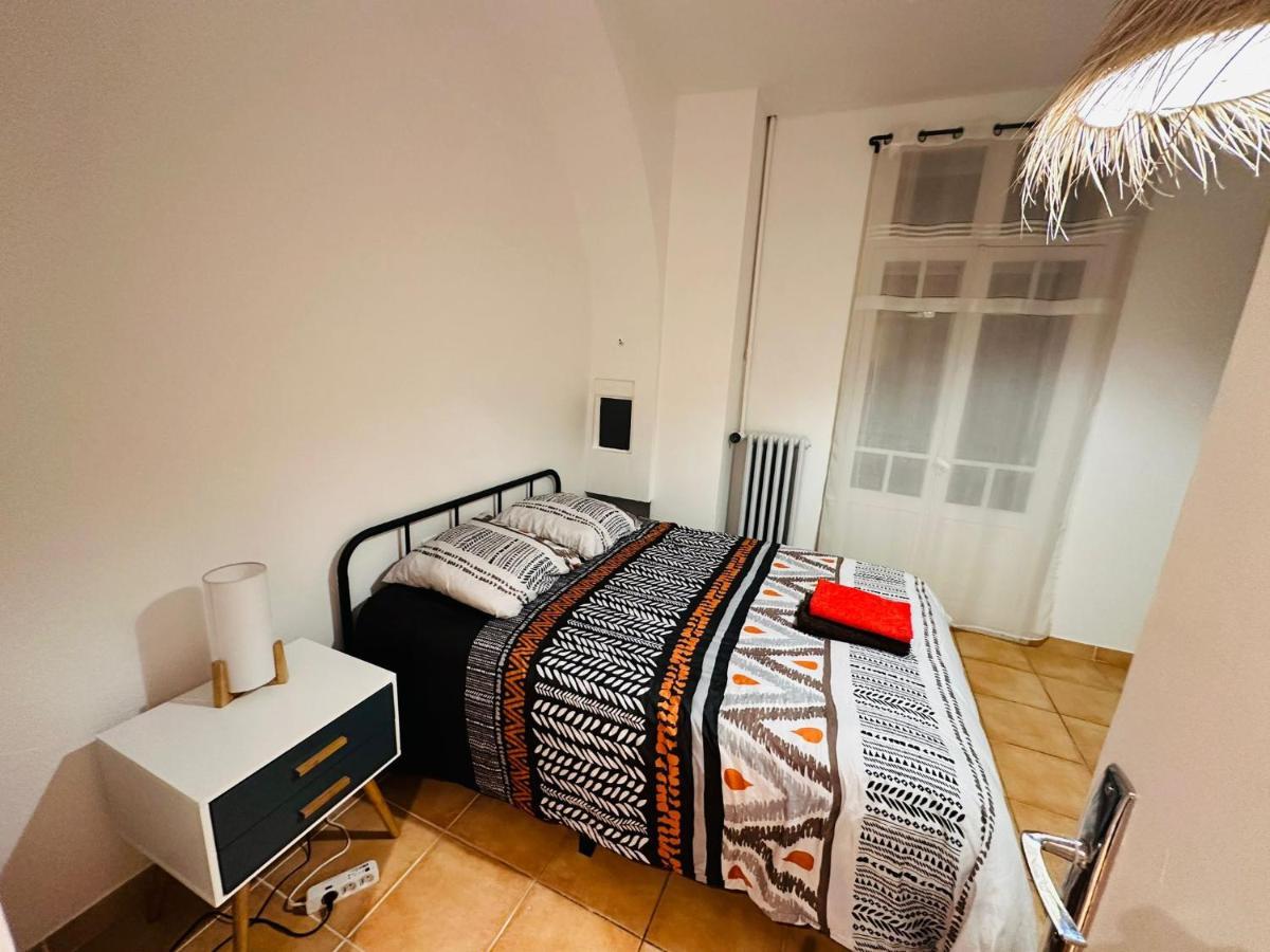 Appartement Lumineux Et Spacieux 2 Chambres Avec Parking Gratuit Dans La Rue ペルピニャン エクステリア 写真